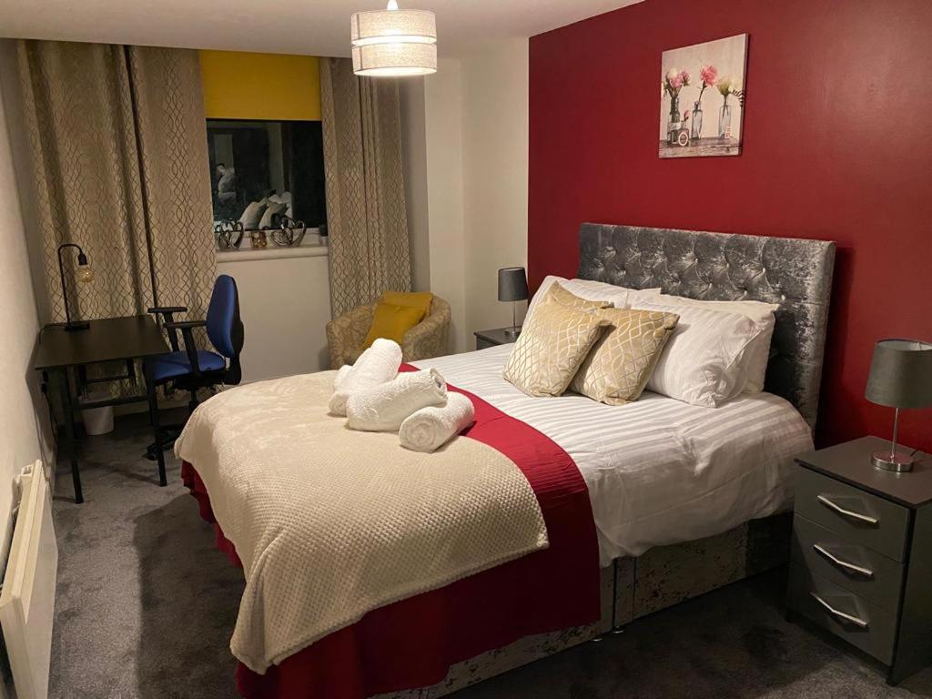 בריירלי היל Spacious 1 Bed Relocation Apartment Free Parking, מראה חיצוני תמונה